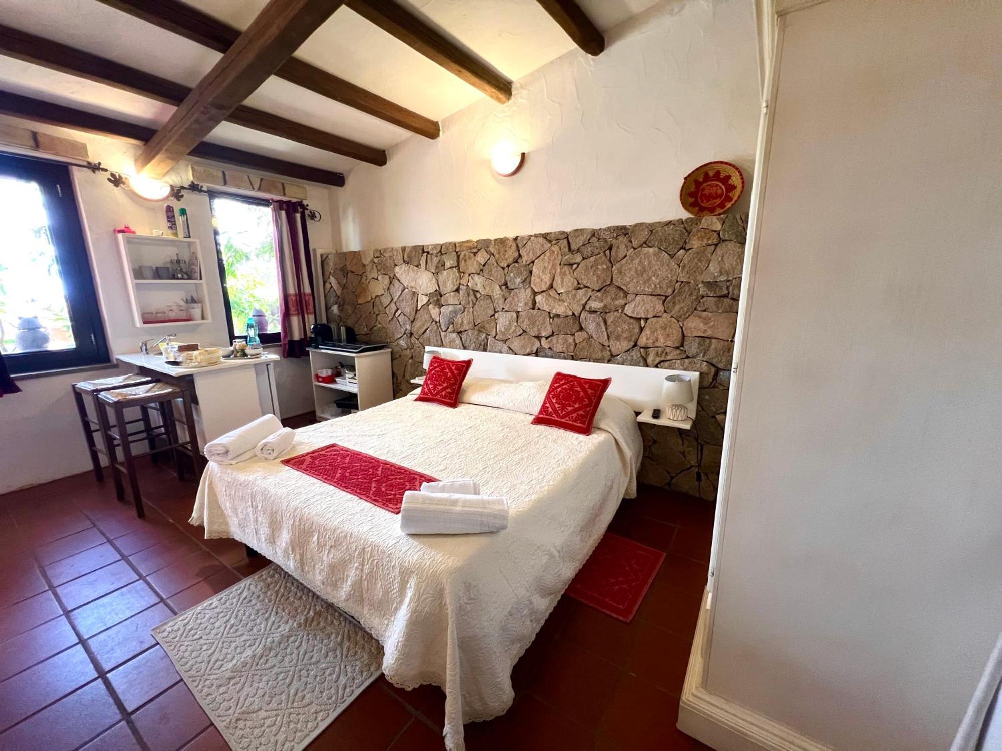 Antico Casale Del Poggio Hotel Capoterra Bagian luar foto